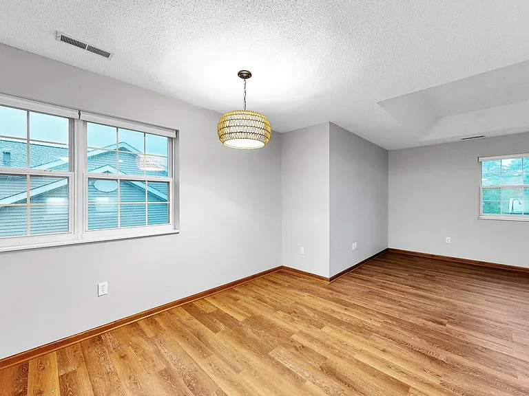 Cedar Pointe Townhomes — Photo 87