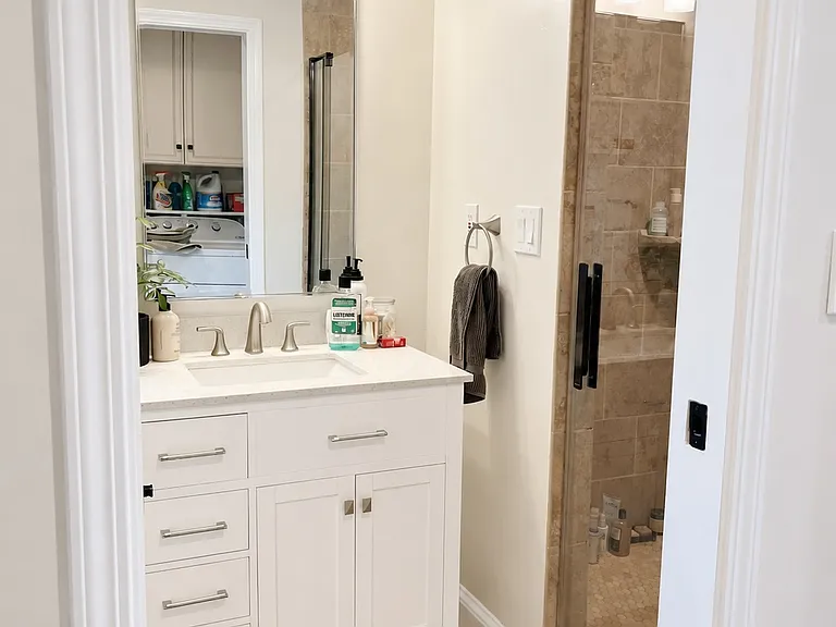 1 Laurel Dr — Photo 3