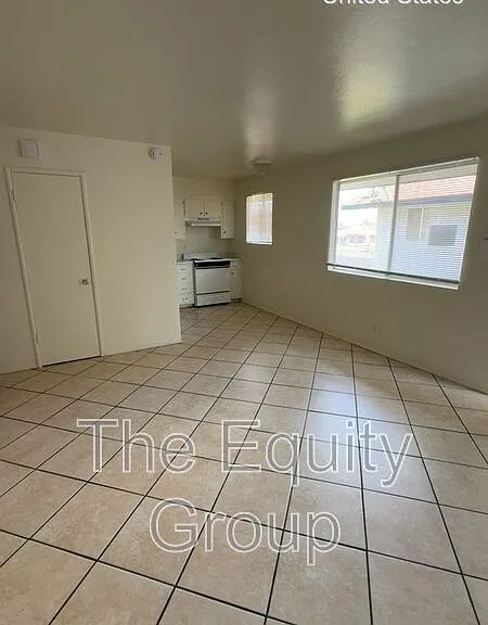310 N Orange Ave #12 — Photo 5