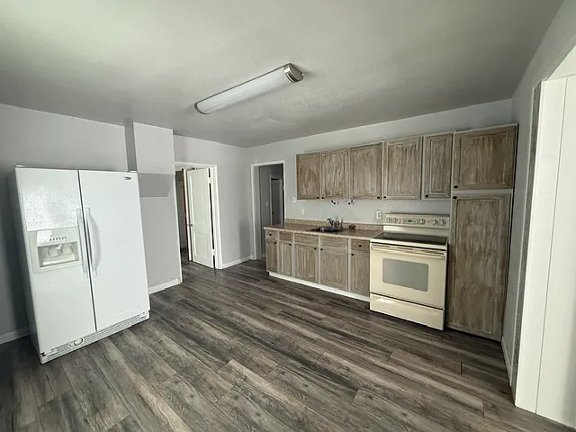 2 bed, 950 sqft, $1,050 — Photo 4