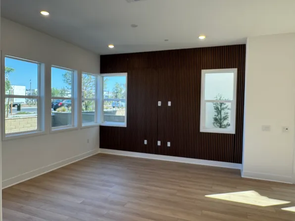 321 Loon, Irvine, CA