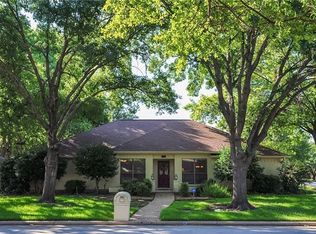1113 Pinehurst Ct, Mansfield, TX 76063