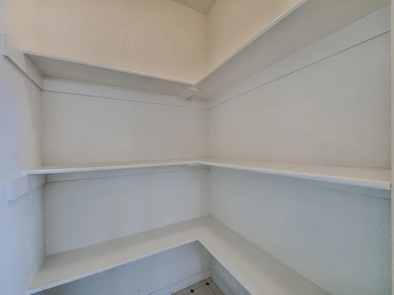824 W Hampton Rd — Photo 10