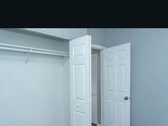 4th image of 1400 S Karlov Ave #2