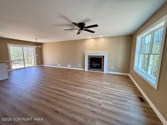 5th image of 330 Coach Rd