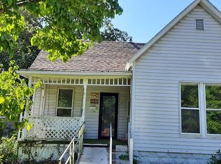 727 Lincoln St, Brookfield, MO 64628