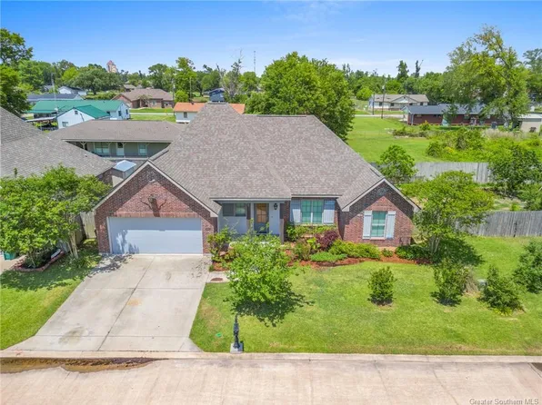 1922 Sarah, Lake Charles, LA 70605