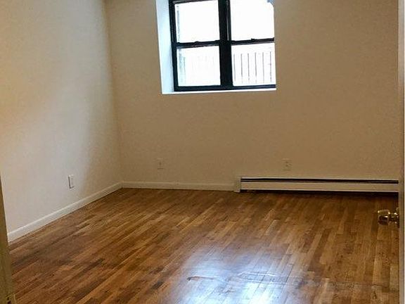 5th image of 209 Madison St APT 1A