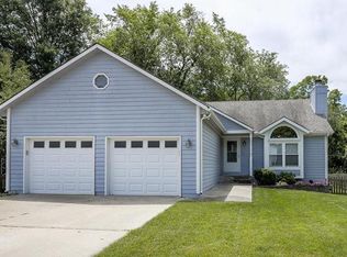 505 NE Station Dr, Lees Summit, MO 64086