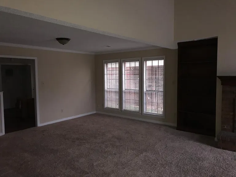 1641 Beaver Trail Dr — Photo 4