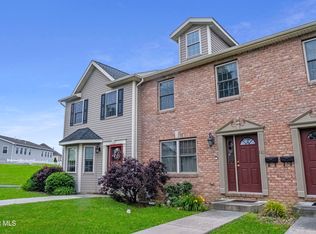 113 Holliday Hills Dr, Hollidaysburg, PA 16648