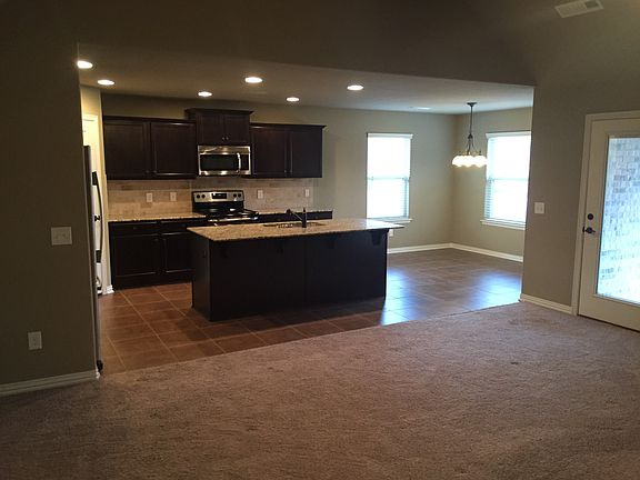 3rd image of 1206 S Highbush Ave