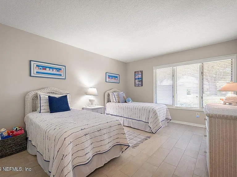 10 Little Bay Harbor Dr — Photo 40