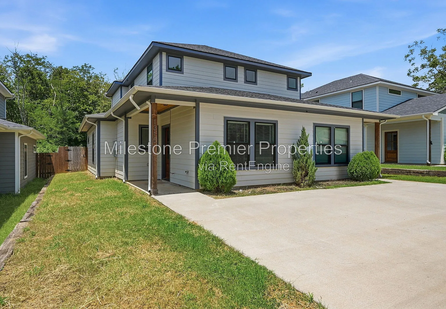 3 bed, 2.5 bath, 1224 sqft, $1,395 — Photo 1
