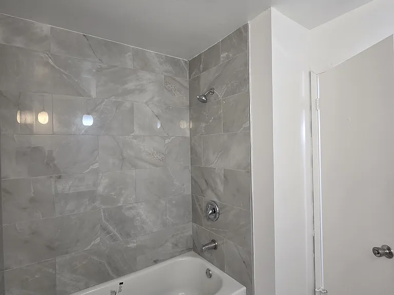 10247 Green Ash Rd — Photo 21