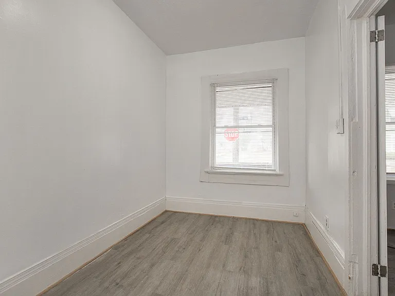 3300 W 54th St — Photo 18