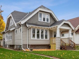 3025 N 36th St, Milwaukee, WI 53210