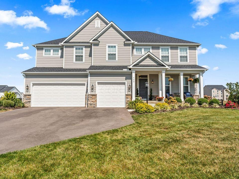 1st image of 700 Royal Pines Dr