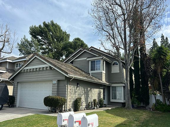2nd image of 14113 Stoney Gate Pl