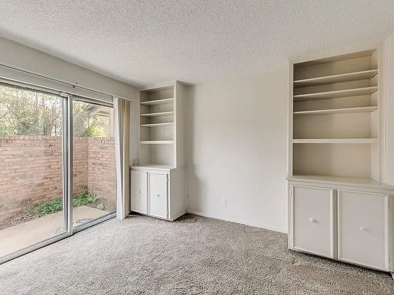 2023 Ct Pl — Photo 7