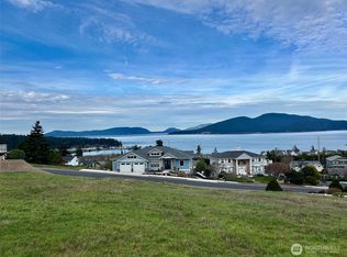 4505 Cypress Dr, Anacortes, WA