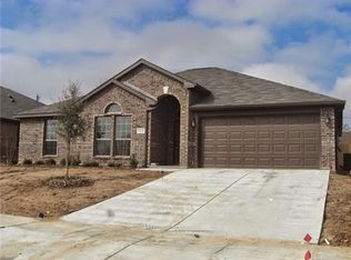 713 Tracy Dr, Azle, TX 76020