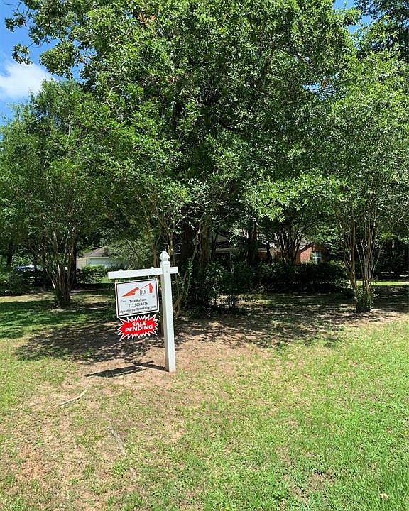 1st image of 32922 Oak Creek Dr