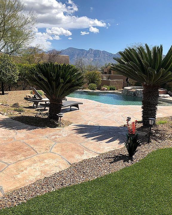 Private Gated Back Yard