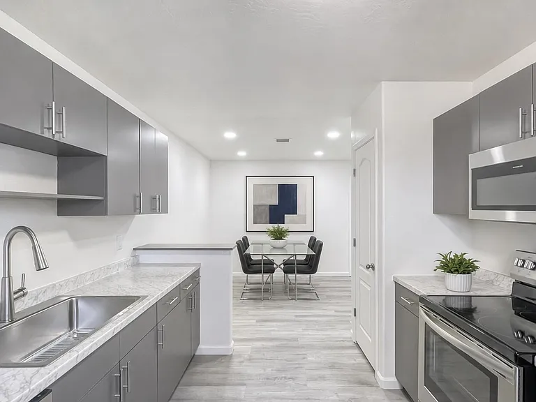 701 Campbell St #C — Photo 2