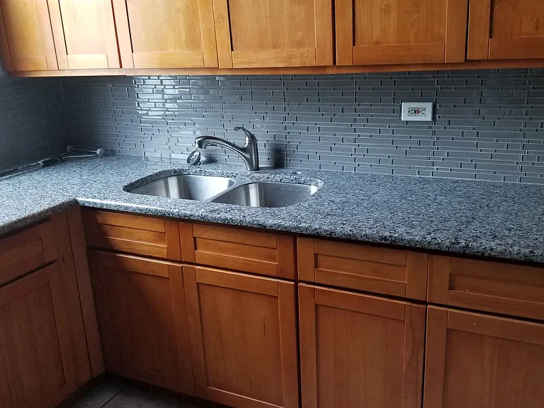 8156 S May St #2 — Photo 7