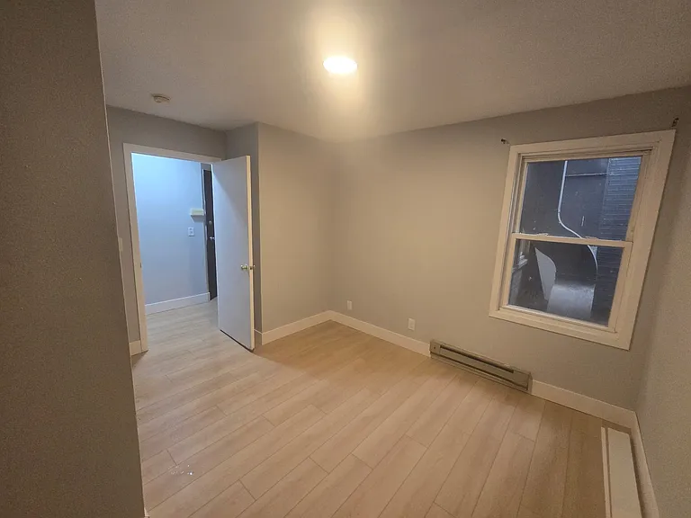 423 State St #1 — Photo 14