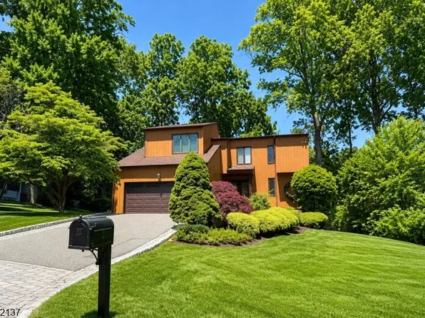 5 Craven Rd, Mountain Lakes Boro, NJ 07046