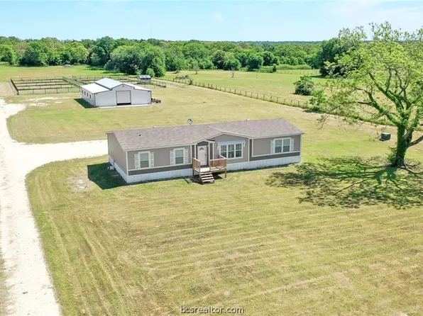 3122 Smetana Rd, Bryan, TX 77807