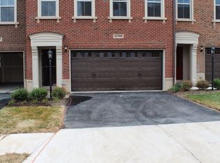 42195 Castle Ridge Sq, Ashburn, VA 20148