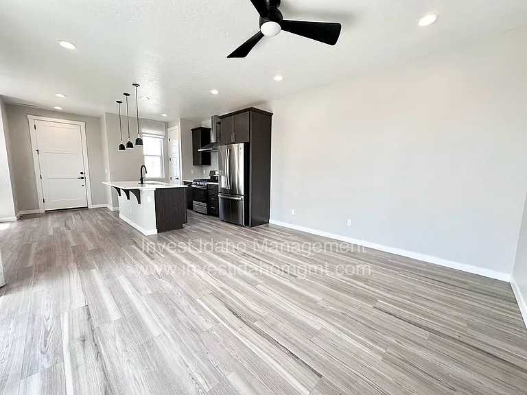 373 N Stone Canyon Ln — Photo 11