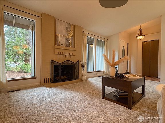 5th image of 1305 37th Street Ct NW