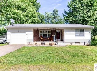 304 Phelps St, Windsor, MO 65360