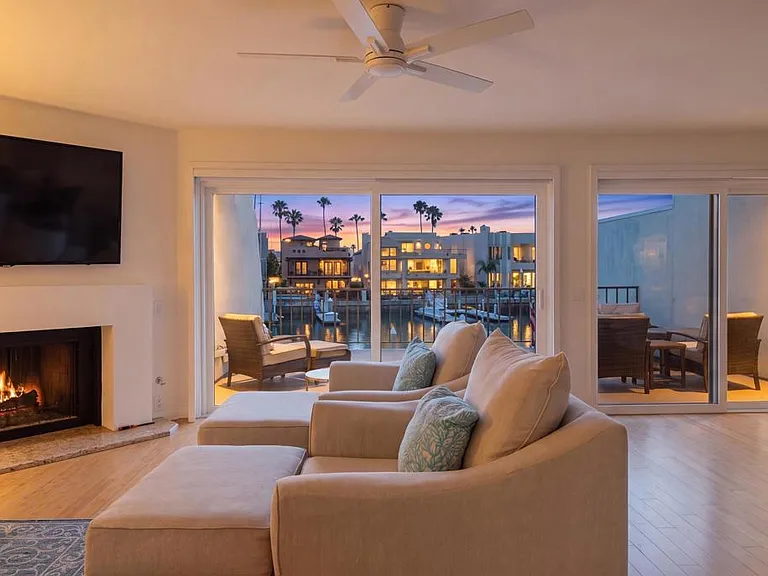 48 Antigua Ct — Photo 3