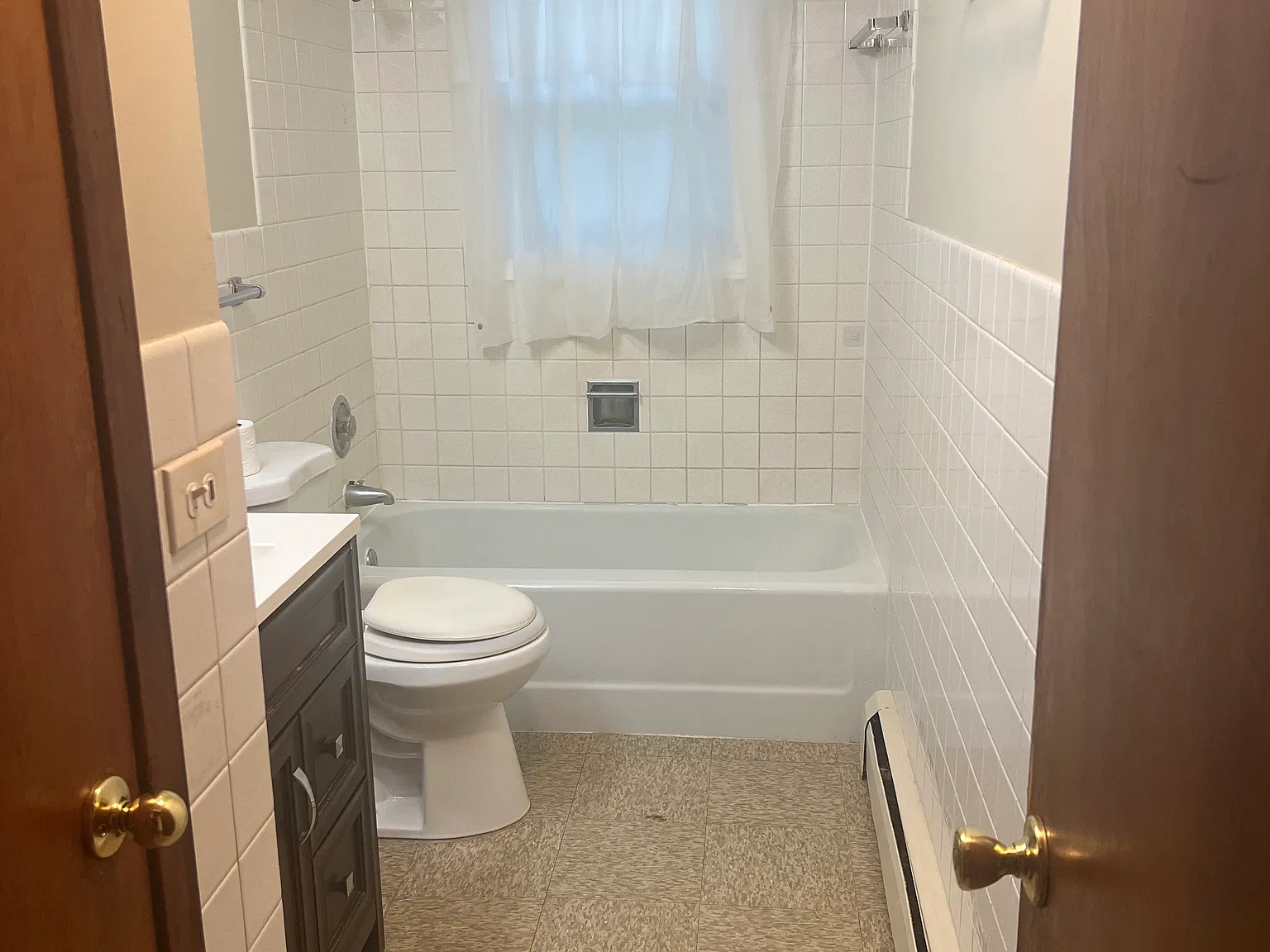 3 bed, 1000 sqft, $1,750 — Photo 4