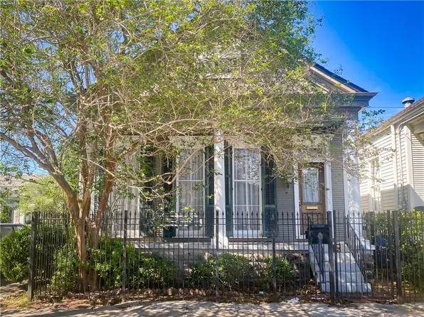 5631 Laurel St, New Orleans, LA 70115