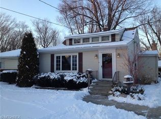 29600 Osborn Rd, Bay Village, OH 44140