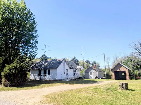 N2520 5th Ave, Grand Marsh, WI 53936