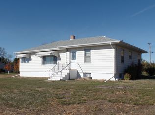 600 6th Ave N, Hettinger, ND 58639