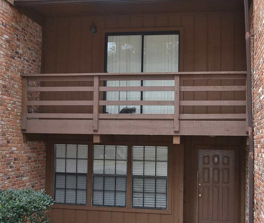 1st image of 2295 Shady Timbers Cir #B