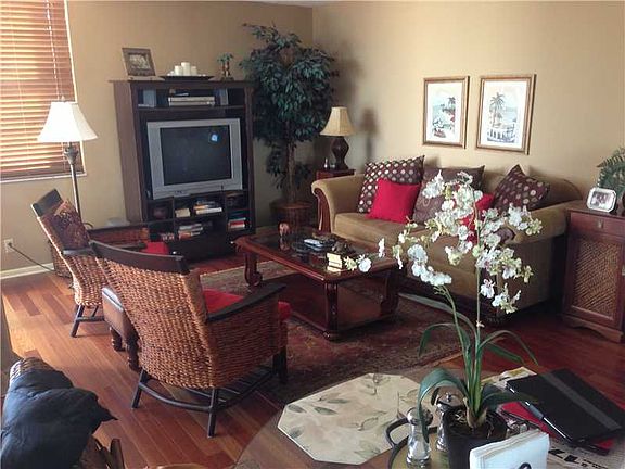 4th image of 6051 Sun Blvd APT 402