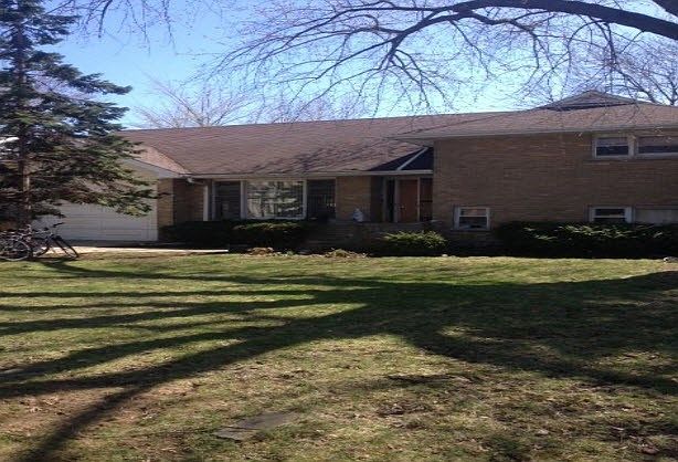 1st image of 6715 N Kedvale Ave