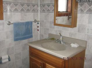 5351 Hilldom Rd, Pierpont, OH 44082