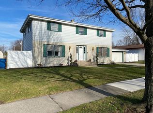 1624 W 94th Pl, Crown Point, IN 46307