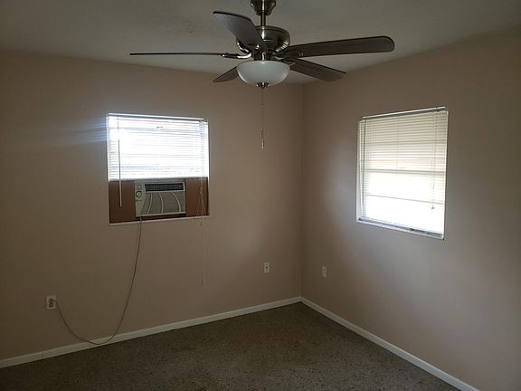 2nd image of 726 Tucker Ave #726