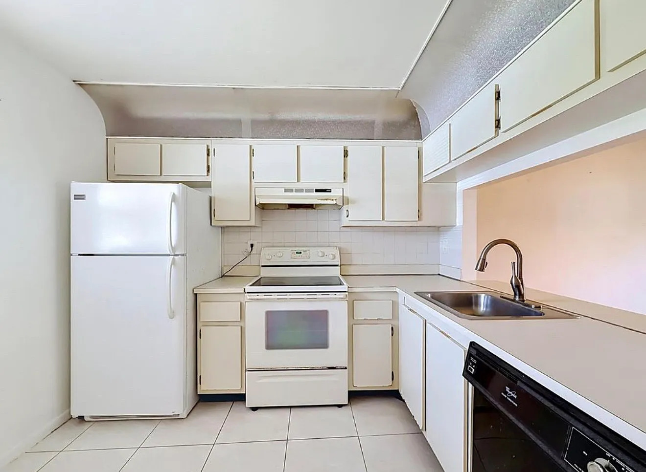2 bed, 806 sqft, $2,100 — Photo 4